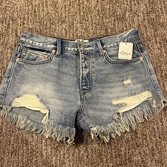Free people they wash ripped jean shorts - Picture 1 of 4